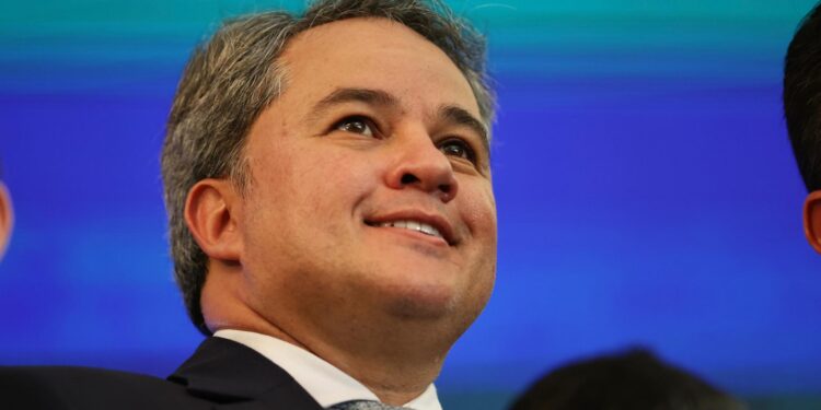 Efraim é eleito o melhor senador do Brasil pelo Ranking dos Políticos 2025