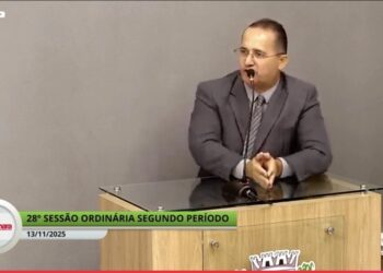 Aliado do prefeito, vereador João Alves convoca secretários para prestar esclarecimentos na Câmara