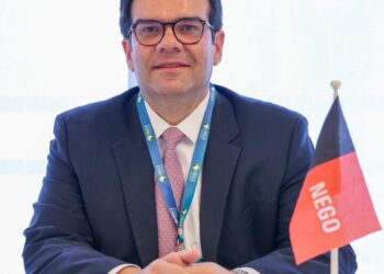 Em congresso no RS, Eduardo Carneiro é eleito tesoureiro da Unale e representa a Paraíba na entidade que reúne deputados de todo o País