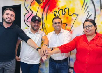 Vice-prefeito e vereadores de Bom Jesus rompem com prefeita e aderem ao projeto Jhony no Sertão