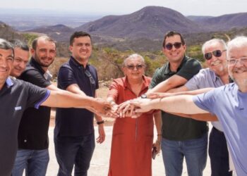 Bastidores: articulação de Gervásio leva prefeita do PSB para votar em Gilbertinho