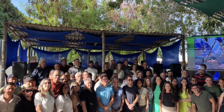 Exclusivo: Felipe Leitão realiza festa com aliados, adia anúncio e terá conversa decisiva com Hugo Motta neste domingo