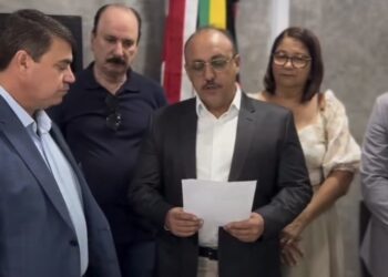 Zezinho Botafogo toma posse como vereador da Capital após morte de Edmilson Soares