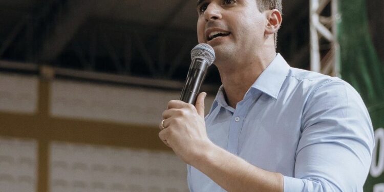 Pesquisa confirma: Lucas é o candidato que mais cresce na Paraíba