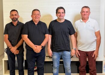 Após rompimento com sucessora, ex-prefeito de Santana dos Garrotes garante apoio a Murilo Galdino