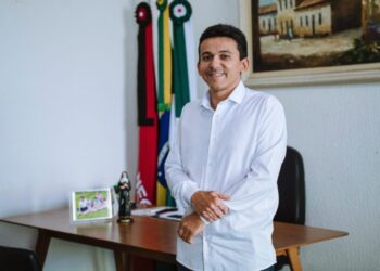 Caos administrativo e político em Santa Rita: Jackson Alvino exonera comissionados e contratados