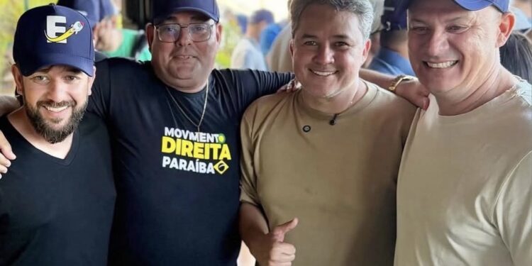 Durante “confra da oposição”, Efraim admite possível acordo com Cícero no 2º turno; prefeito retribui gesto