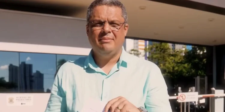 Bastidores: Mersinho e Fabrício Magno pedem desculpas a Edvaldo Neto após imbróglio em Cabedelo