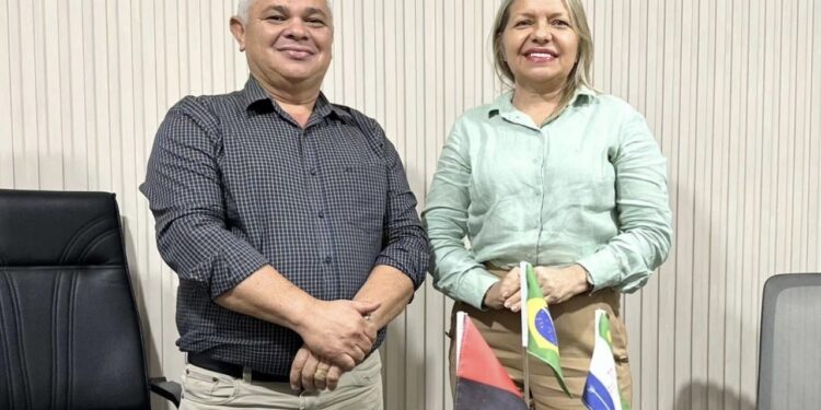 MPE pede cassação do prefeito e da vice de Alhandra por uso eleitoral de festa religiosa