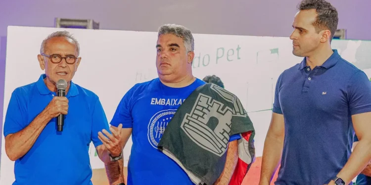 Bastidores: Cícero inicia demissão em massa de aliados de Guga Pet após anúncio de apoio a Lucas e João