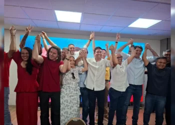 Felipe Leitão aceita convite de Veneziano e vai disputar reeleição pelo MDB