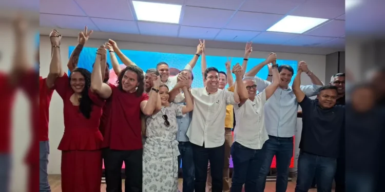 Felipe Leitão aceita convite de Veneziano e vai disputar reeleição pelo MDB