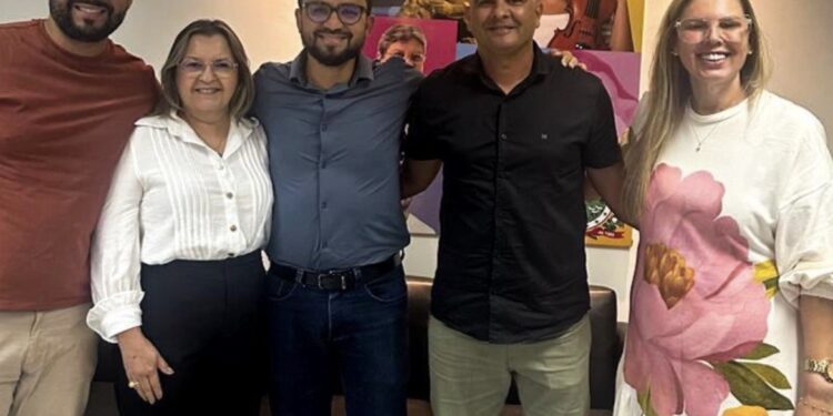 Tibério expande base em Bayeux e recebe apoio de ex-vice-prefeito