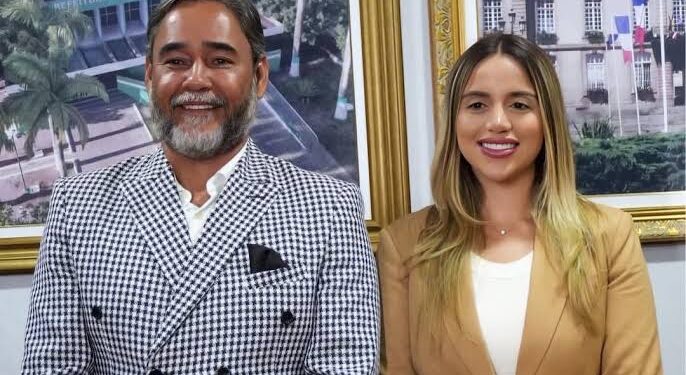 Após exonerar aliados de Adriano, nova presidente da Câmara de Bayeux é alvo de fake news sobre velório; veja nota