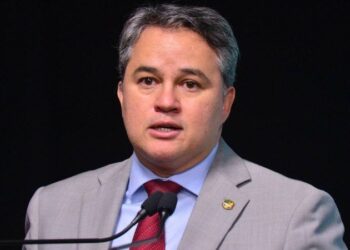 Com Pedro próximo de Cicero, Efraim diz que proposta para transformar Granja Santana em parque independe de alianças