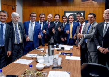 Deputados da Paraíba destinam mais de R$ 155 milhões em emendas Pix; Gervásio lidera ranking