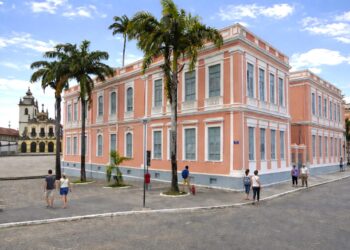 João Azevêdo formaliza a instalação de hotel do Vila Galé no Centro Histórico de João Pessoa