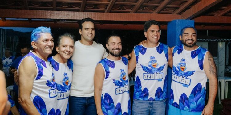 Nabor Wanderley prestigia Carnaval de Ingá ao lado do prefeito Jan de Manoel da Lenha e lideranças do Agreste