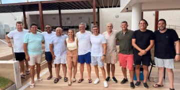 Prefeito interino de Cabedelo e 10 dos 15 vereadores anunciam apoio a Vitor Hugo para deputado