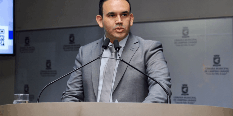 Primeira pesquisa registrada do ano mostra Doutor Jhony na sexta colocação para deputado federal