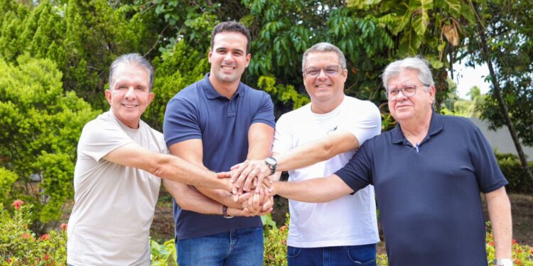 Após fechar com Lucas, Edvaldo Neto oficializa apoio a João Azevêdo e Nabor
