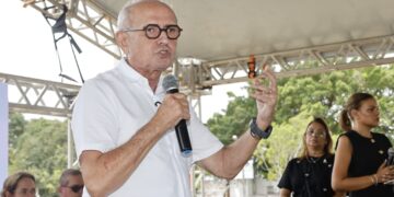 Cícero anuncia aumento linear de 10% para os servidores municipais a partir de fevereiro