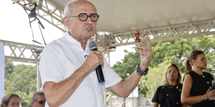 Cícero anuncia aumento linear de 10% para os servidores municipais a partir de fevereiro