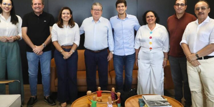 Como antecipado pelo site, João Azevêdo se reúne com João Campos em Recife para discutir nominata do PSB à Câmara