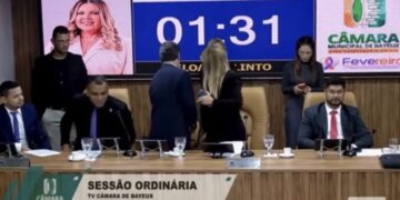 Inusitado: sessão na Câmara de Bayeux é suspensa após odor de peido no plenário