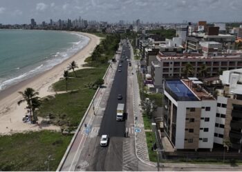 Principal de Intermares recebe recapeamento asfáltico e trânsito ganha mais qualidade e seguranca