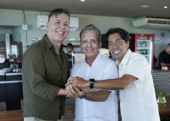 Prefeito de Riachão diverge de Veneziano e fecha apoio a Nabor Wanderley