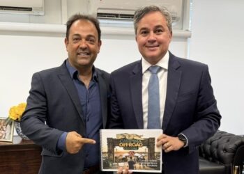 Presidente da AMDE se reúne com Efraim em Brasília e articula recursos para construção de pista off-road em CG