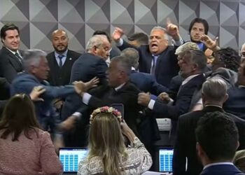 Com votos contrários de deputados paraibanos, CPMI do INSS aprova quebra de sigilo de Lulinha