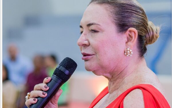 TCE intima prefeita de Rio Tinto por supostas irregularidades de R$ 594 mil na contração de prestadores