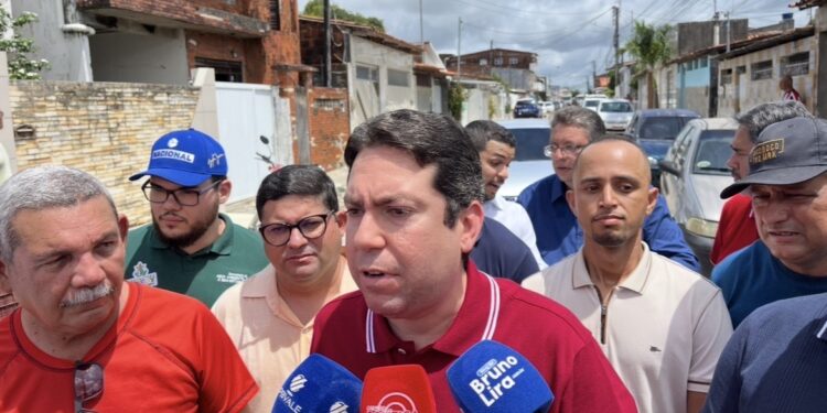 Leitão condiciona disputa pela presidência da Assembleia à vitória de Cícero