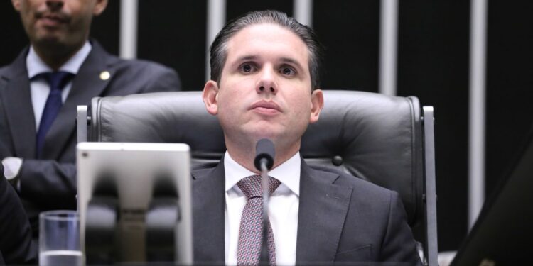 Após articulação de Hugo Motta, Câmara aprova criação do Instituto Federal do Sertão Paraibano