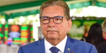 Após reunião, maioria do Republicanos fecha votos em Deusdete e Taciano para o TCE, revela Galdino