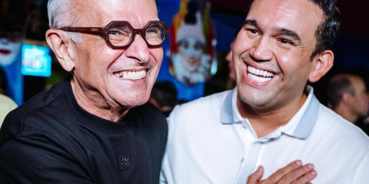 Jhony Bezerra rompe com base governista e anuncia apoio a Cícero