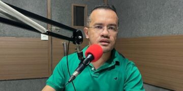 MPPB enquadra prefeito de Itapororoca e dá 60 dias para cortar comissionados