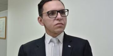 CNJ mantém punição máxima a juiz paraibano por omitir relacionamento com advogado