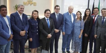 Posse de Maria Salete Porto como procuradora reúne autoridades e diversas lideranças políticas na Capital