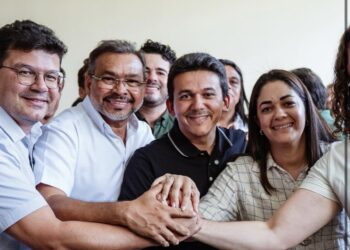 Escândalo em Santa Rita: denúncia aponta “farra de cargos” da família Alvino na prefeitura