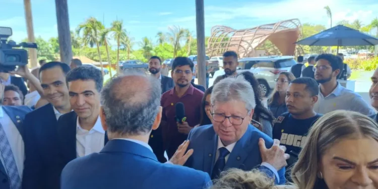 Tauá Resort inaugura e João Azevêdo destaca que Paraíba vive “virada de chave” no turismo