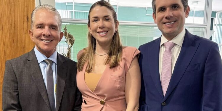 Bastidores: “todo mundo” de olho nos votos de Olívia Motta, mas Nabor manda recado