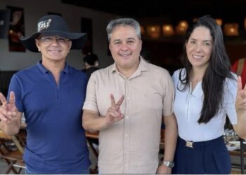 Bastidores: Efraim fecha com prefeito de Catolé do Rocha e filia Geska Maia ao PL