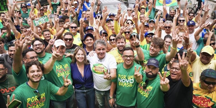 Efraim participa do Acorda Brasil e defende bandeiras da família, da vida e da liberdade em João Pessoa e Campina