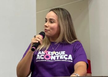 Eduardo Carneiro propõe medalha Epitácio Pessoa à segunda-dama do Estado, Camila Mariz Ribeiro