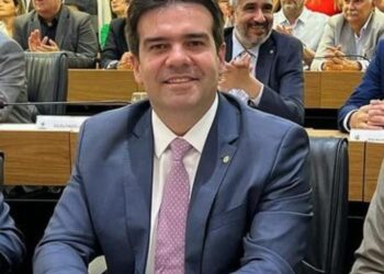 Lei de autoria de Eduardo Carneiro institui Dia Estadual do Jipeiro na Paraíba