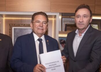 Bastidores: Galdino emplaca irmã no gabinete de Deusdete no TCE