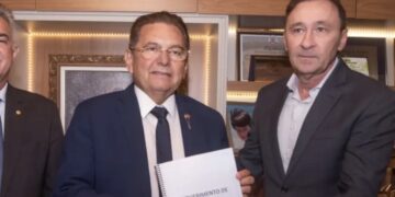 Bastidores: Galdino emplaca irmã no gabinete de Deusdete no TCE